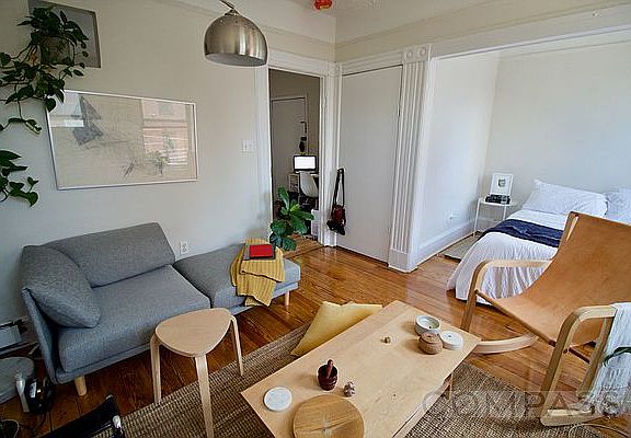 3rd image of 391 Bond St #3