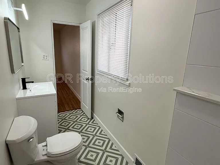 1317 Espanola St NE — Photo 20