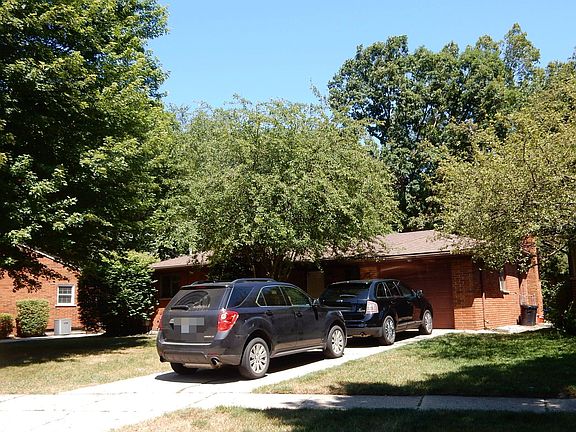 3rd image of 32752 Barkley St
