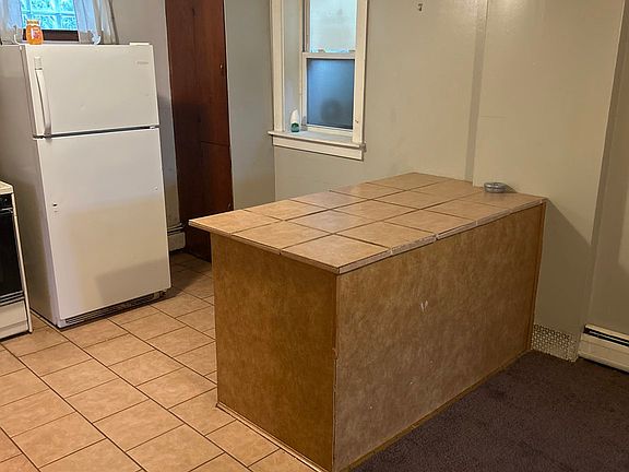 4th image of 23271 Willard Ave Unit 3