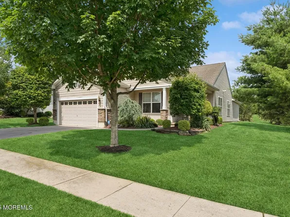 6 Day Star Road, Manalapan, NJ 07726