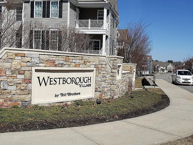 1011 Bradish Ln #1011 — Photo 2