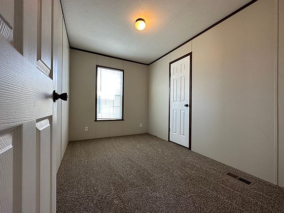 4th image of 182 N Lafayette Blvd #182
