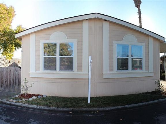 4th image of 387 Los Encinos Ct #387