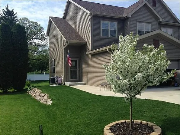 3001 Graydon Ave #2, East Troy, WI 53120