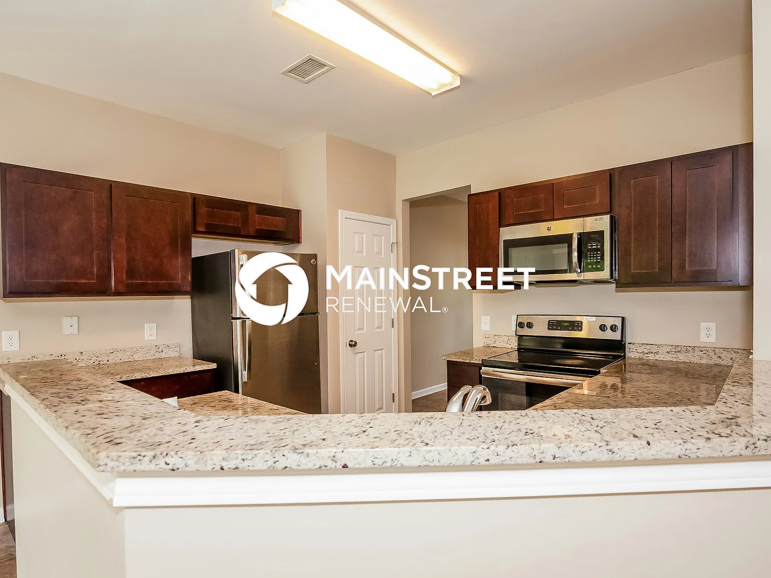 3138 Old Ironside Dr — Photo 4