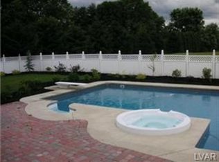 3910 Southwood Dr, Easton, PA 18045