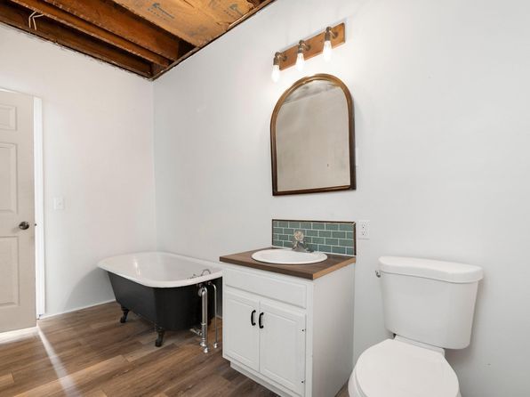 fort-wayne-indiana-73187529 picture