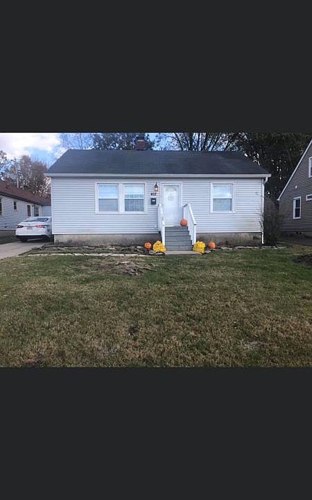 1st image of 402 S West St