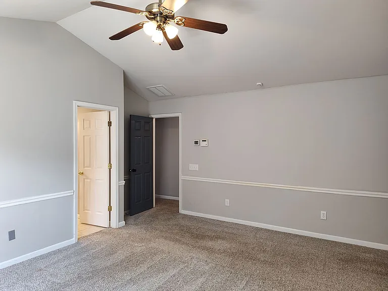 4018 Manor House Dr — Photo 18