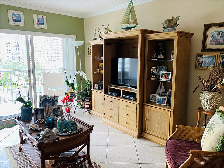 1985 S Ocean Dr #6K — Photo 3
