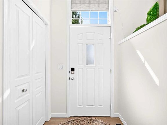 2nd image of 56 W Cranarch Rd SE