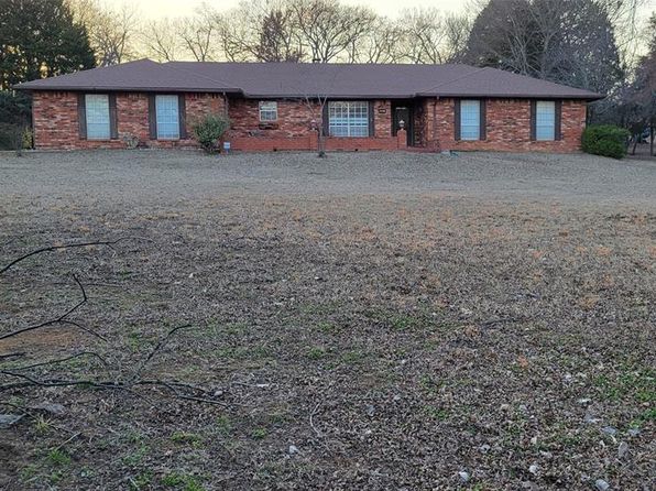 801 Hidden Lake Dr, Seminole, OK 74868