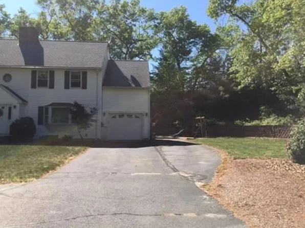 27-29 Tobin Ave, North Chelmsford, MA 01863