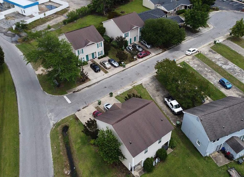 2nd image of 2230 Oakwood Ln