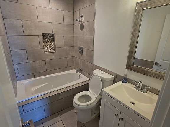 5th image of 2238 E Mulberry Dr
