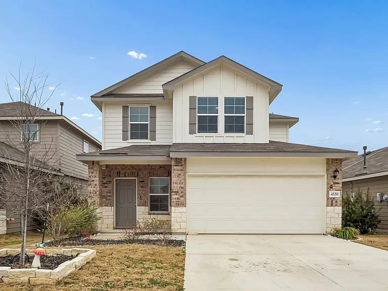 4550 Meerkat Dr — Photo 2
