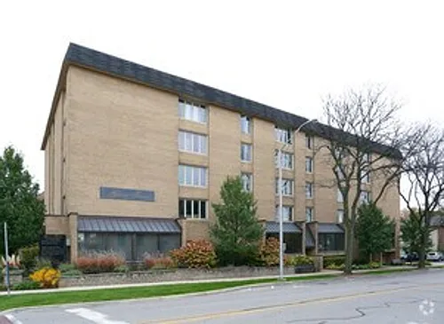 Grove Tower Lofts Photo 1