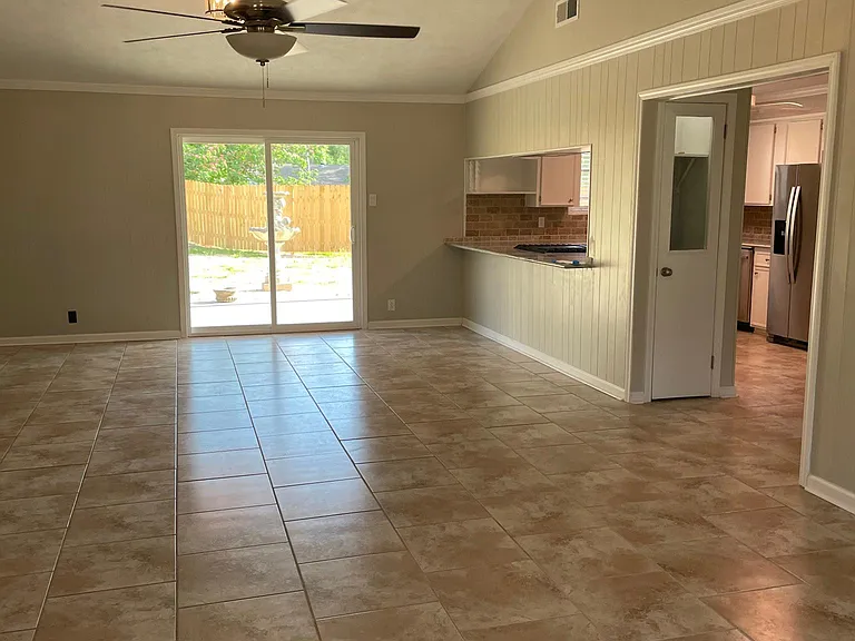 1700 Hollis Rd — Photo 12