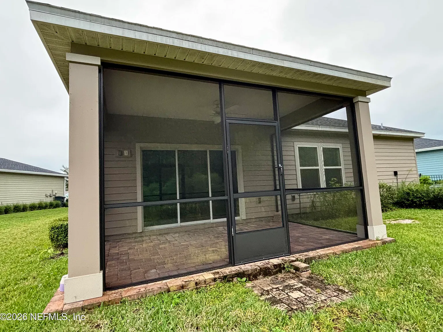 3 bed, 2.0 bath, 2126 sqft, $2,700 — Photo 4