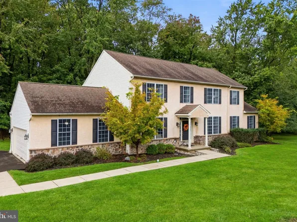 110 Country Ln, Lansdale, PA 19446