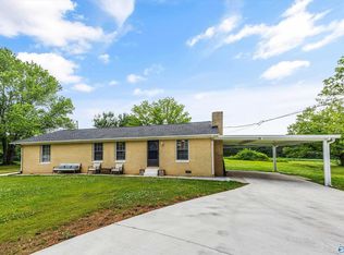 1807 Lindsay Ln N, Athens, AL 35613