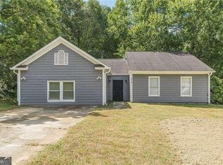 879 Fox Valley Dr, Stone Mountain, GA
