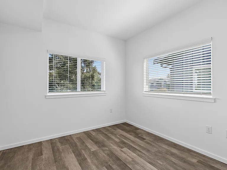 Viridian Grove — Photo 19