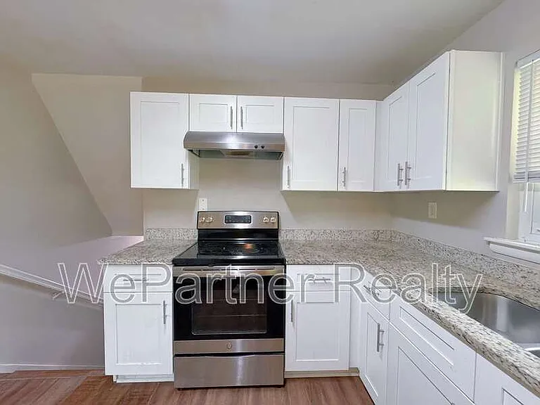 2223 Shamrock Dr — Photo 20