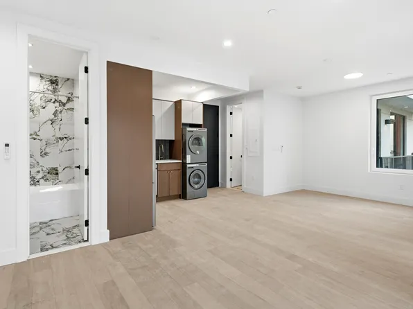 109 South 3rd Street image 3 of 21