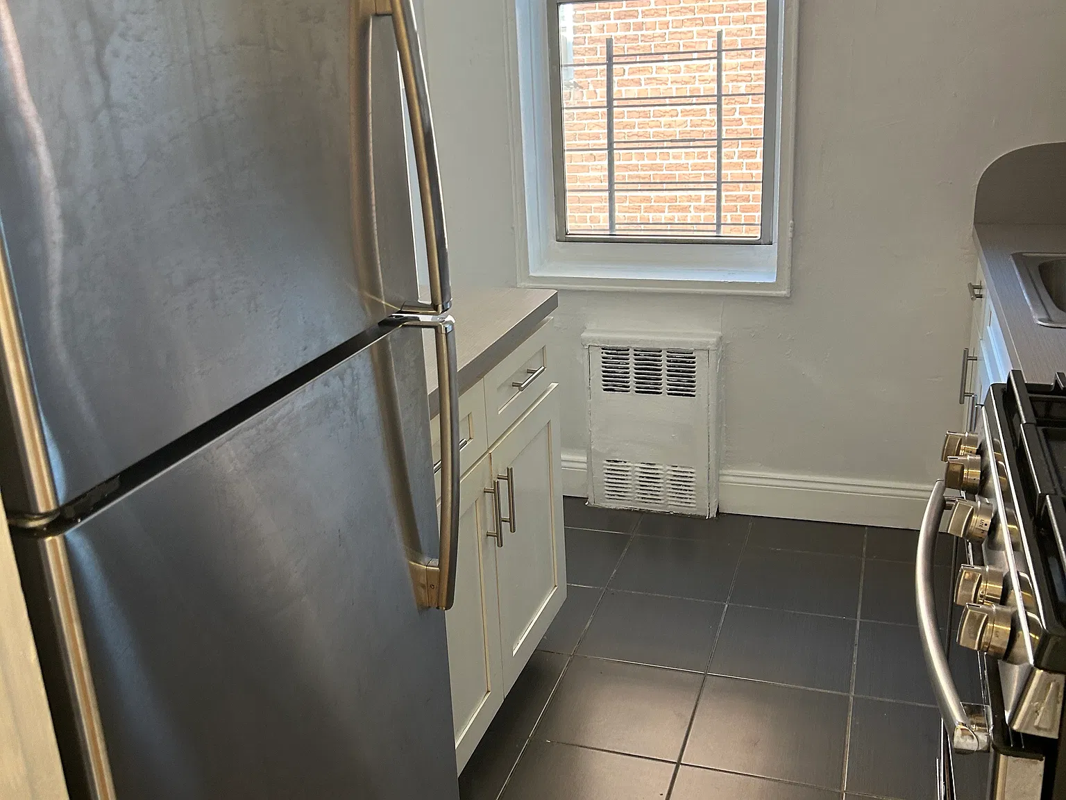 2 bed, 1000 sqft, $2,750 — Photo 2
