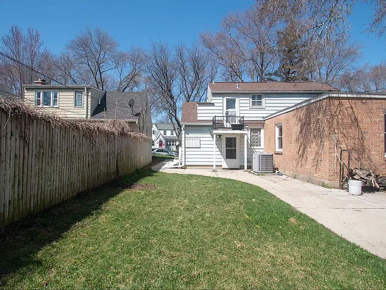4654 N Ironwood Ln — Photo 9