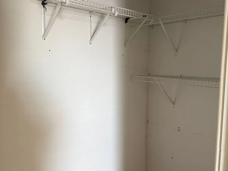 115 Lockett St — Photo 6