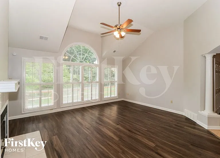 1816 Candle Ridge Cv — Photo 4