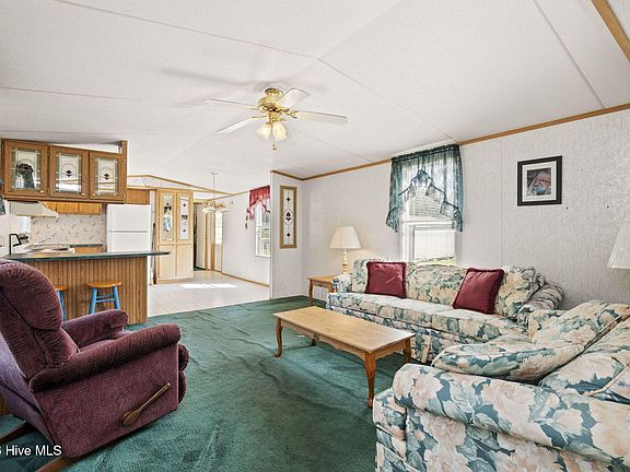 5th image of 178 Cedarwood Drive