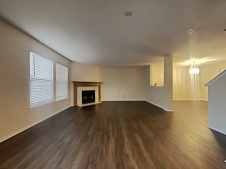 6886 Merritt Ridge Way — Photo 7