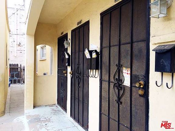 5th image of 815 W 41st Dr