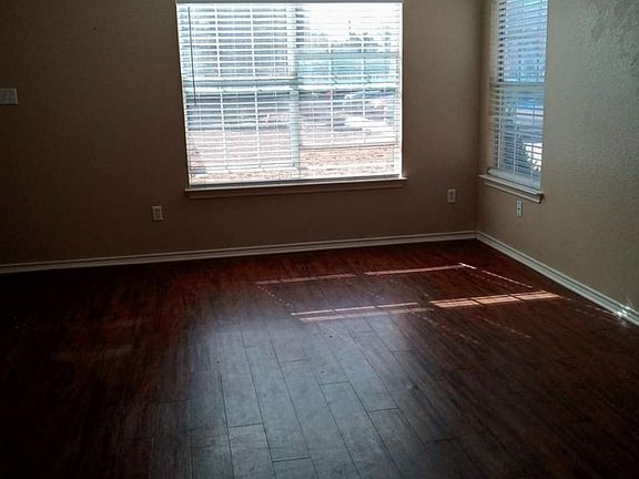 2nd image of 300 Shady Grove Dr
