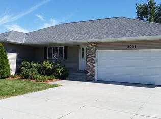 3931 11th Ave, Kearney, NE 68845