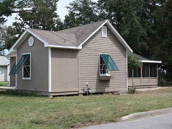 3rd image of 501 Chipley Ave