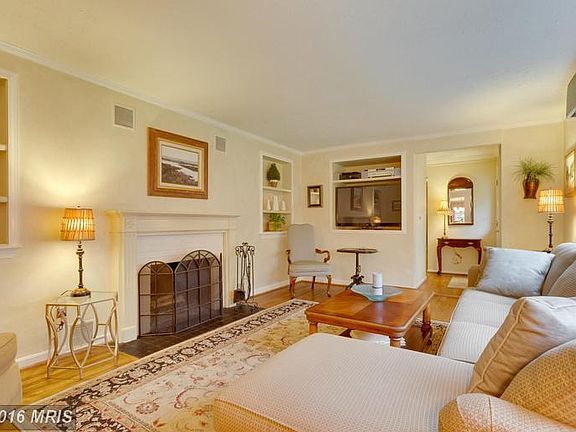 5th image of 4111 Woodlark Dr