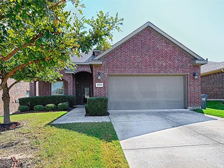 3522 Van Zandt Rd — Photo 1