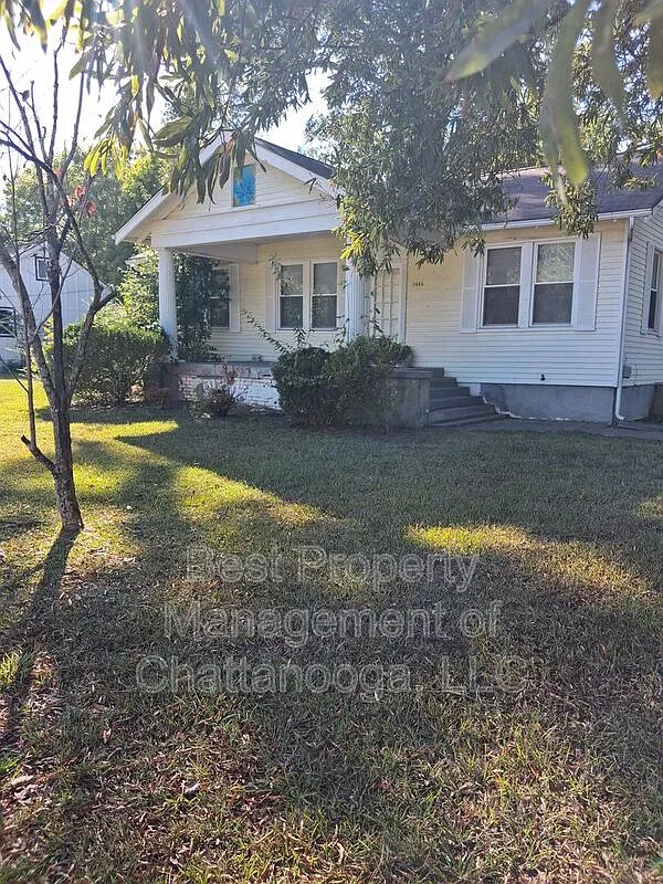 3 bed, 2.0 bath, 1680 sqft, $1,950 — Photo 1
