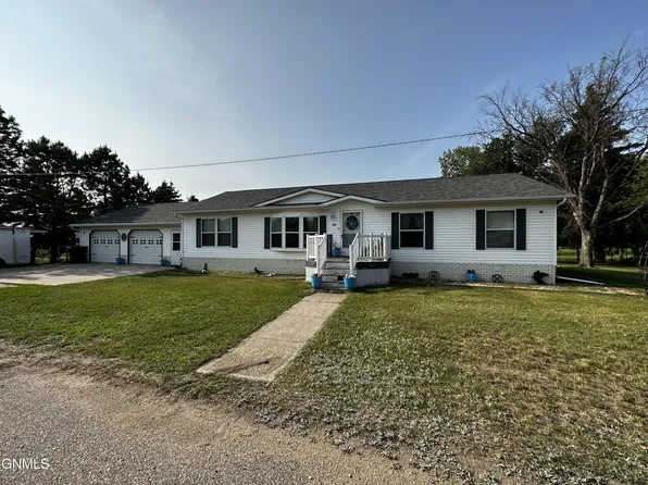 202 1st Ave E, Pettibone, ND 58475