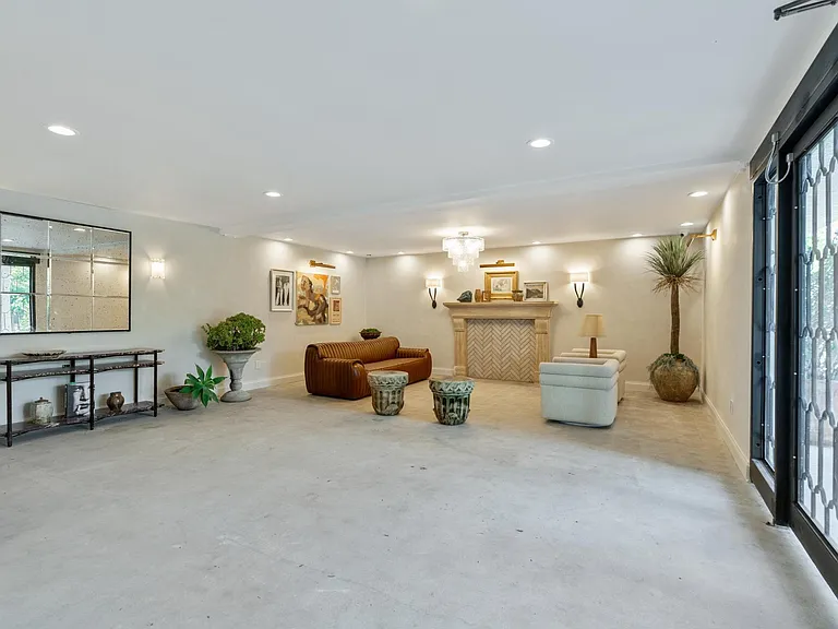 West View Terrace — Photo 47