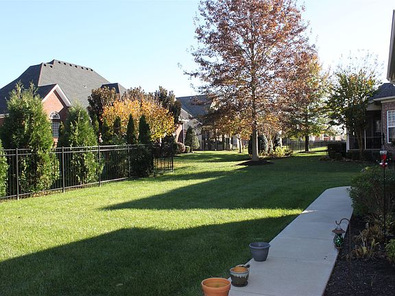 5th image of 3340 Clovercroft Dr