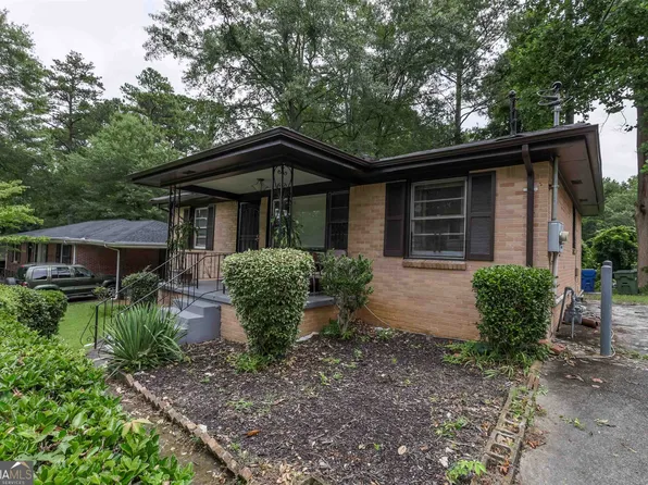 153 Oakcliff Ct NW, Atlanta, GA 30331