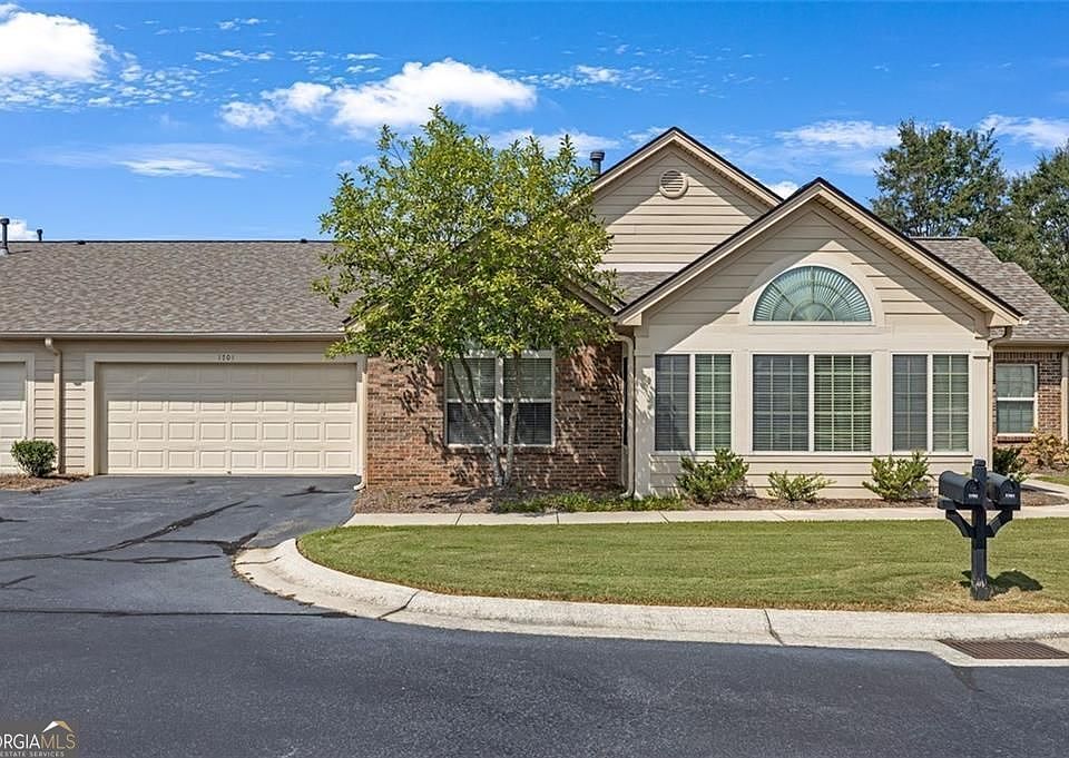 1st image of 1701 Silver Summit Dr SE