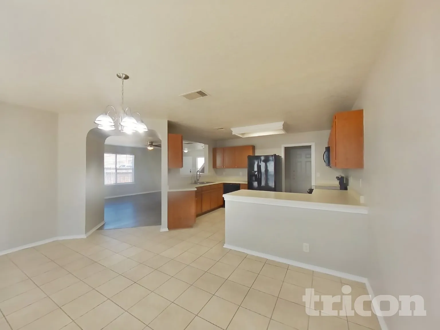 8015 Palmetto Place San Antonio TX — Photo 4