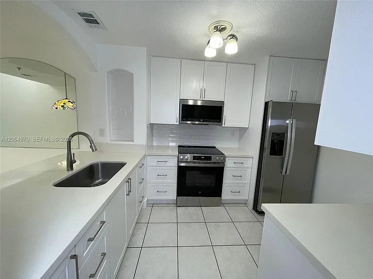 905 NW 82nd Ave #111B — Photo 2